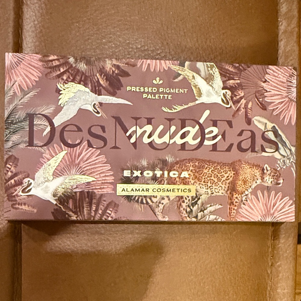 Alamar Cosmetics Exotica Eyeshadow Palette - Vibrant Shades
